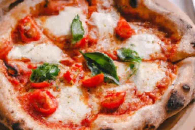 Classic Margherita Pizza